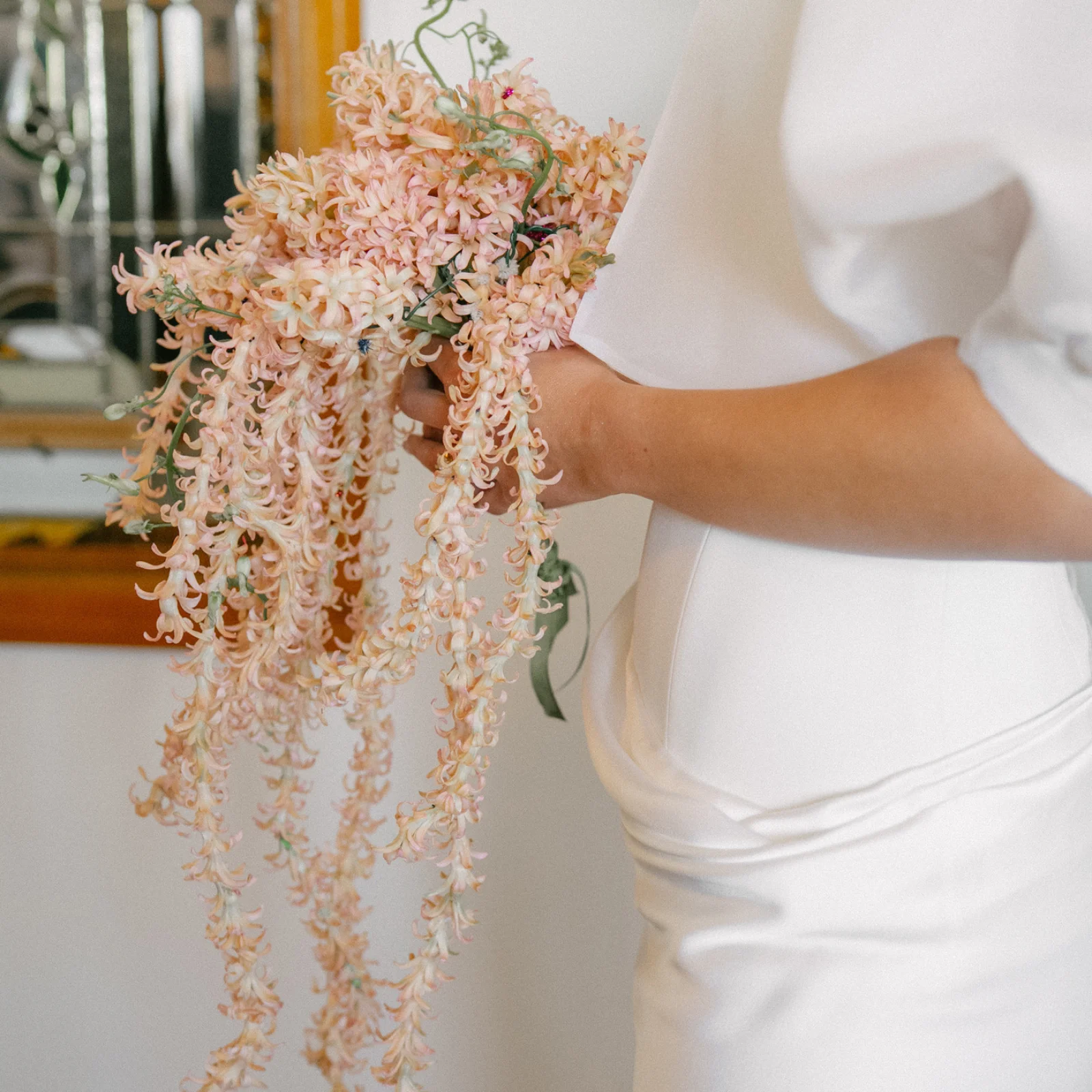 Bridal No.05 | Sümbüllü Akan Gelin Buketi — Bridal Koleksiyonu koleksiyonu No.1 — Lisan-ı Ezhar