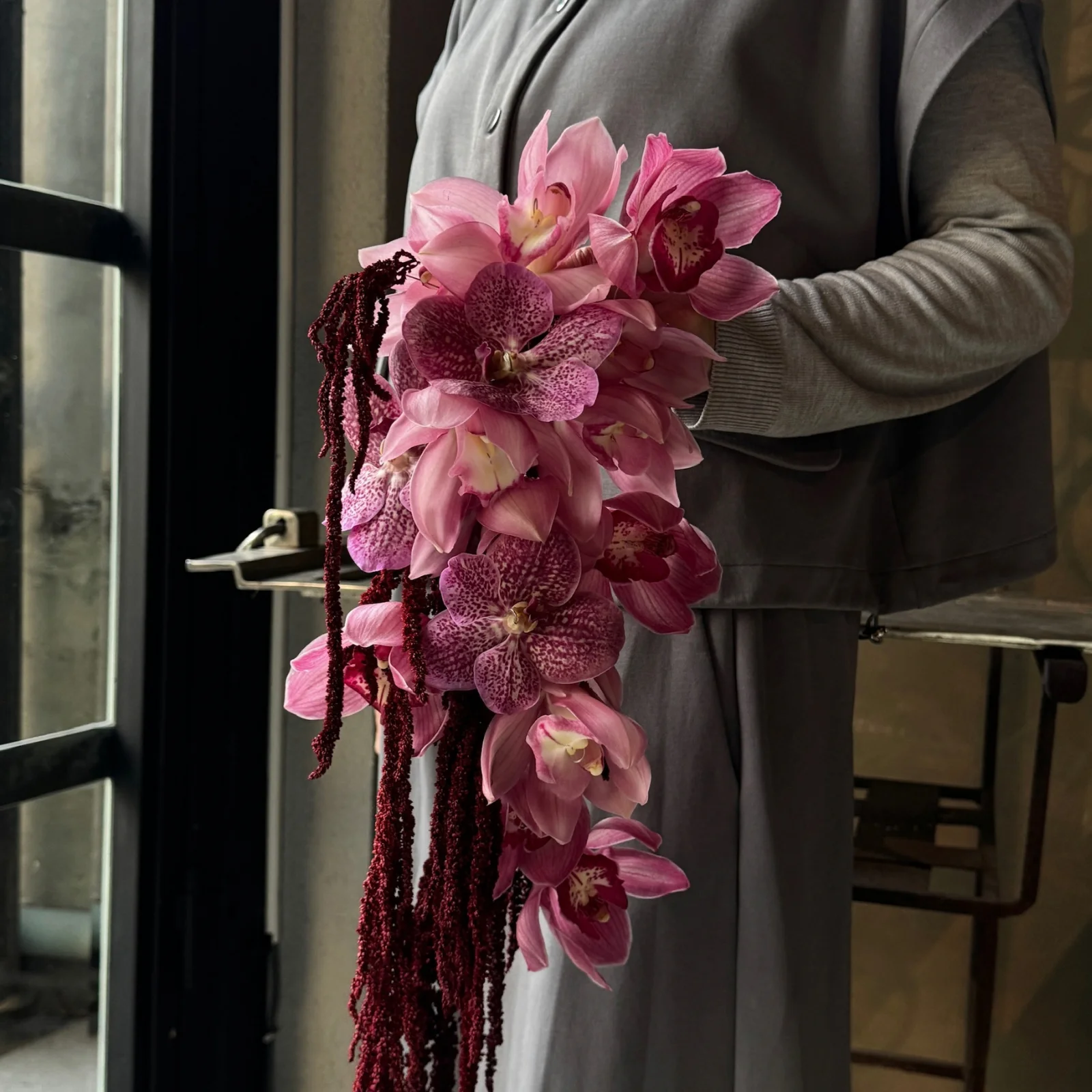 Bridal No.06 | Pembe Orkideli Akan Gelin Buketi — Bridal Koleksiyonu koleksiyonu No.5 — Lisan-ı Ezhar